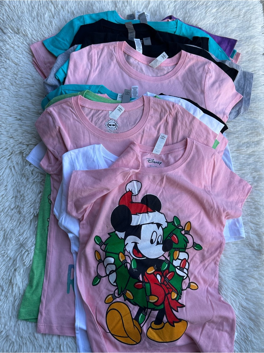 Girl New Bundle deal of 27 short sleeve Tee size 7/8
